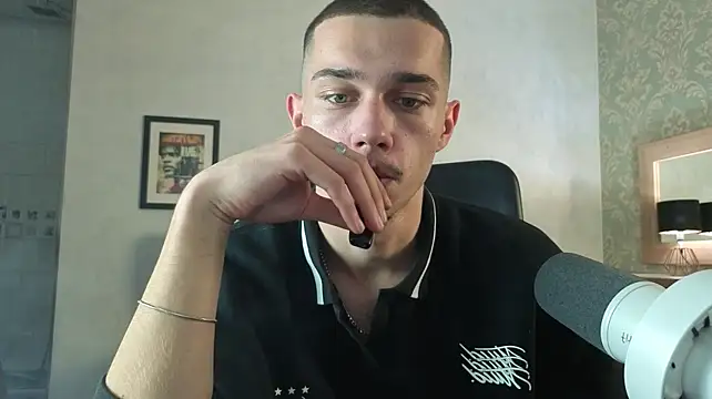KaydenDrew élő XXX-chatje