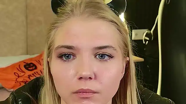 4example_Chloe: онлайн-секс-чат