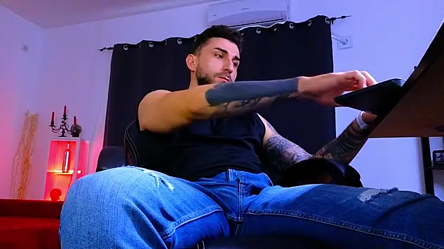 Živý XXX chat MightyAaron66