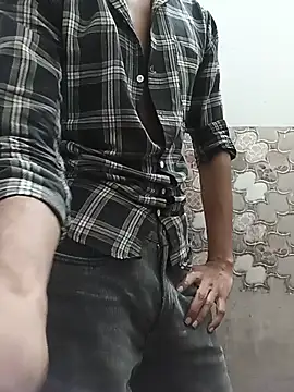 itsmemadhu2019's Live XXX Chat