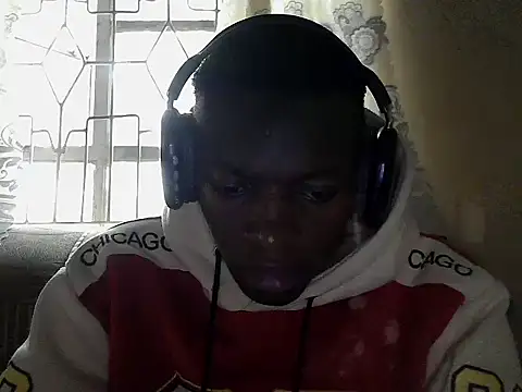 JewelFuckEntertainer212 webcam show