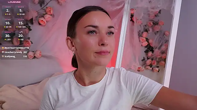 YayMaya's Live XXX Chat