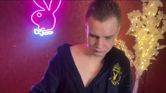 Pokazy przed kamerką – BigBabyMax