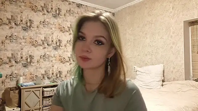 KymberlyKarhoff Adlı Modelin Canlı XXX Sohbeti