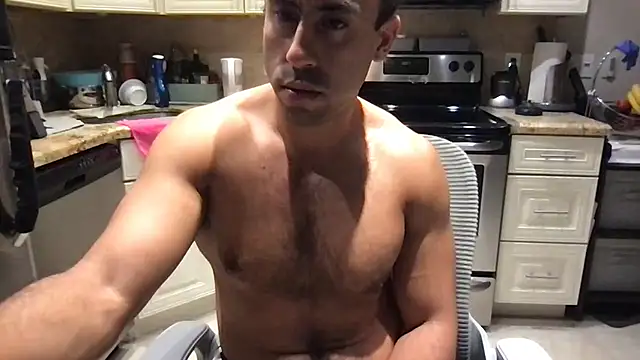 BigGuyMuscle Chat XXX live