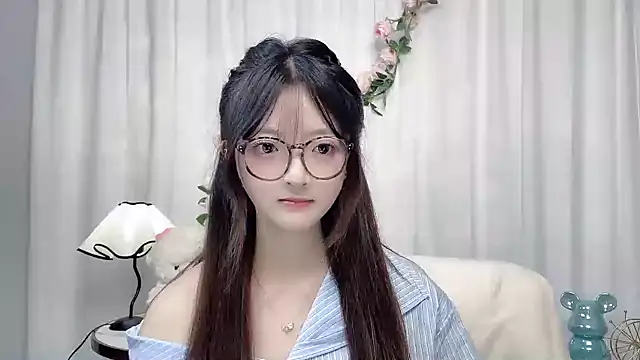 YUYU-1202n Live XXX chat