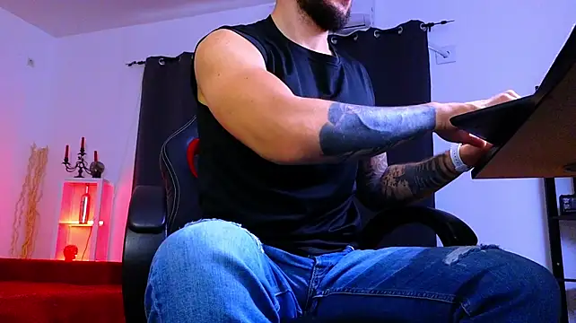 Chat XXX en directo de MightyAaron66