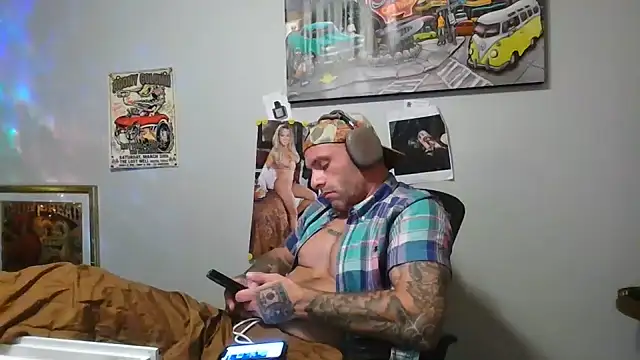 2attract's Live XXX Chat