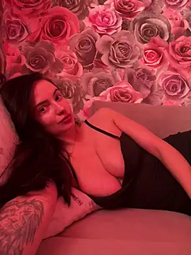 Kristis43 Adlı Modelin Canlı XXX Sohbeti