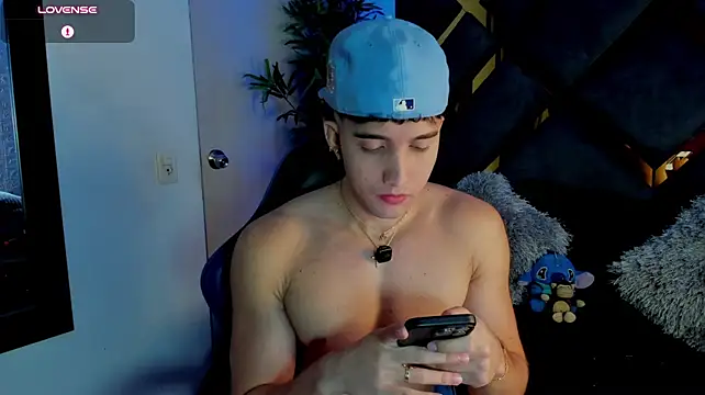 צ'אט XXX בשידור חי של jeicob_stone