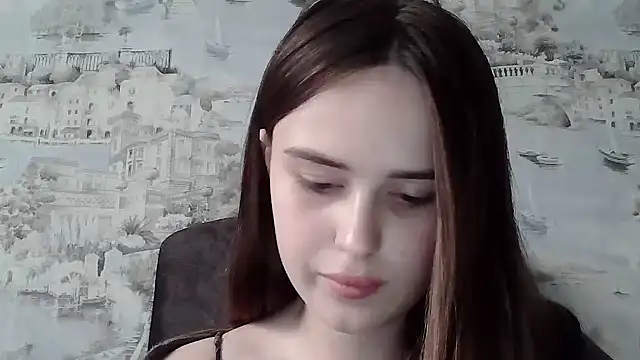 SweetLoraa: онлайн-секс-чат