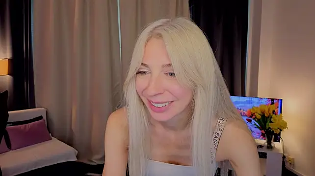 EllisSkyyn Live XXX chat