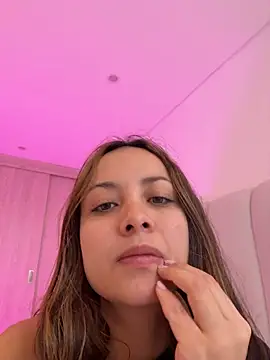 Megan_Rodrigo – Live XXX-chat