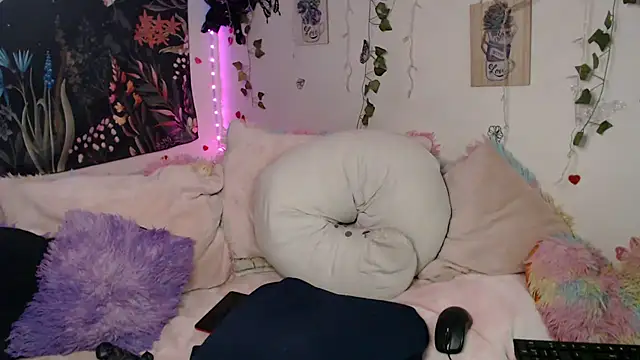 Emillyy_m's Live XXX Chat