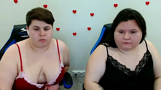BeckyAndHellen's Live XXX Chat