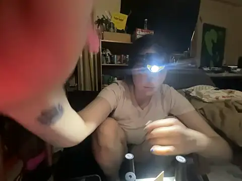 Snowbunnycake_131 élő XXX-chatje