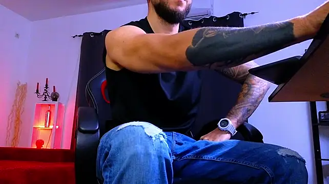 MightyAaron66n Live XXX chat
