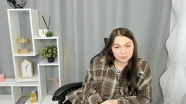 ElaineLenters' Live XXX Chat