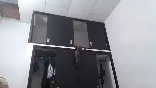 girl_tits' Live XXX Chat