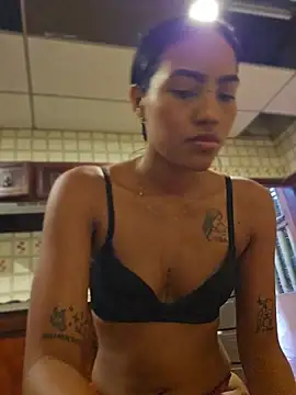 Brenda_Mcfly Adlı Modelin Canlı XXX Sohbeti