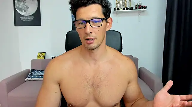 BrutusK08 Chat XXX live
