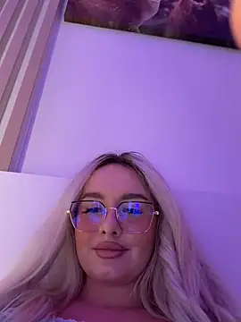 mollyxxx 现场XXX聊天