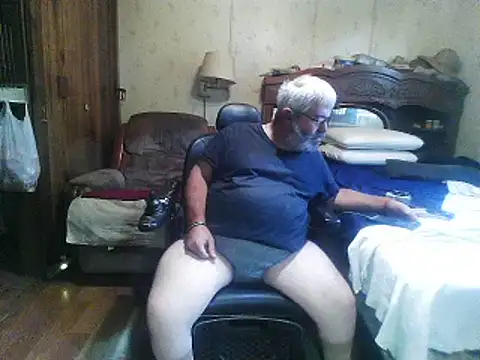 XXX chat uživo modela hearseguy77