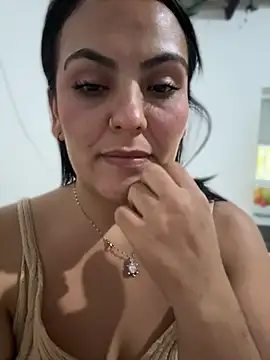Antonella_Vega_: απευθείας συνομιλία ΧΧΧ