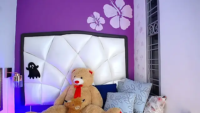 anna_alvarez's Live XXX Chat
