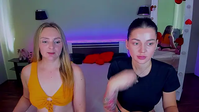 XXX chat uživo modela MagicEyess