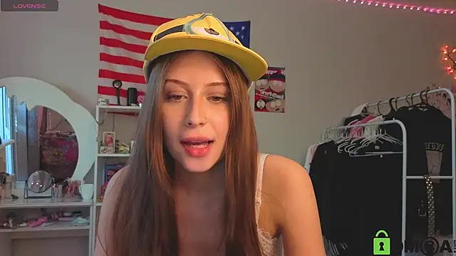 pizza_pepperonii's Live XXX Chat