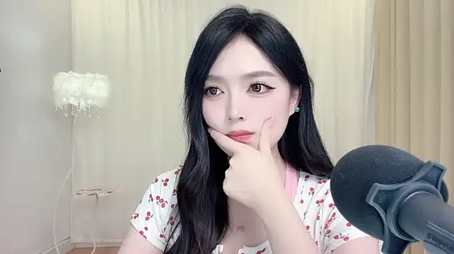 LiLy0608のライブXXXチャット