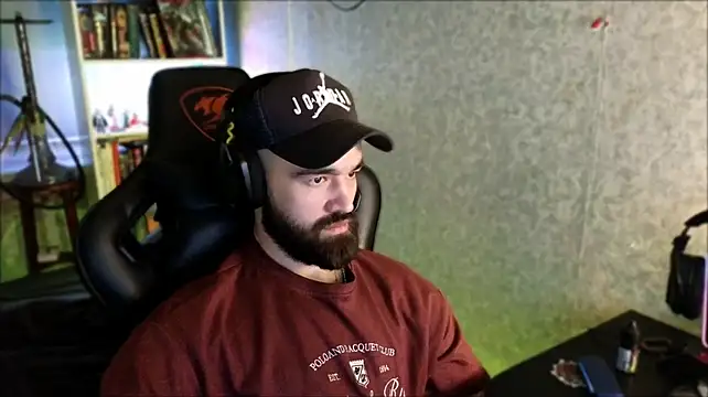 _Serious_Man Chat XXX live