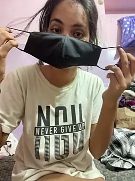 Chat +18 de Sandhya_77 ao vivo