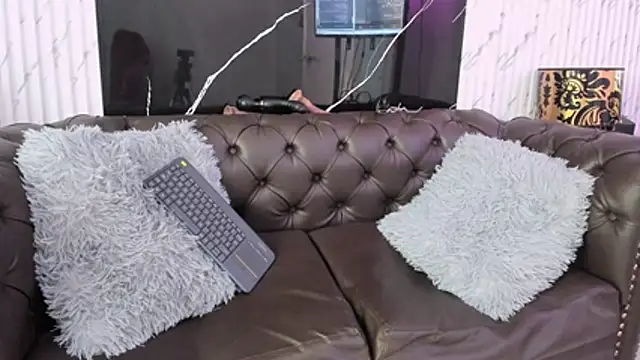 OliviaWilliamm Chat XXX in diretta