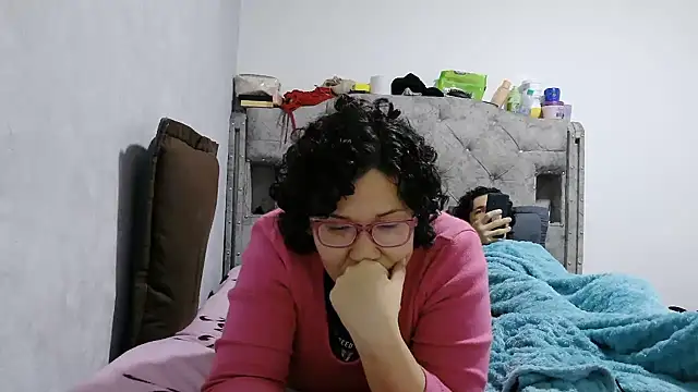 Živý XXX chat luxandracon23