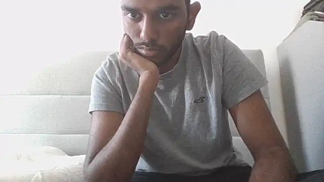 Rgun123 Live XXX-Chat