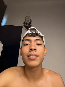 Lion_Boy18 Live XXX Chat