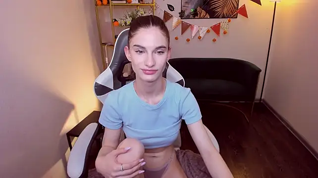 Sweetytrip's Live XXX Chat