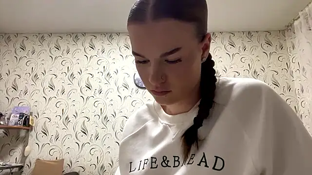 AricaFongvongsa's Live XXX Chat