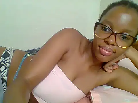 Chatroom XXX en direct de slutty_vel