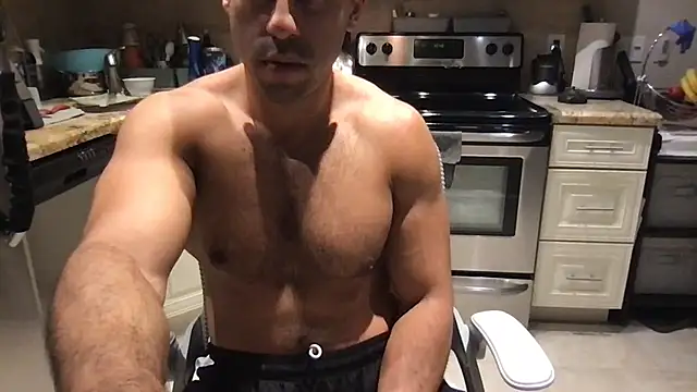 Онлайн чат XXX BigGuyMuscle