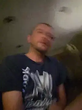 MrMechanic40 Live XXX-chat