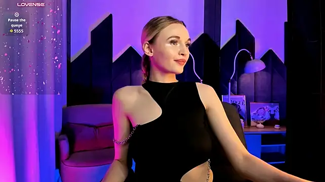 Mila__Lux Live XXX-Chat