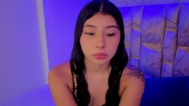 XXX chat uživo modela chloe_bluee_