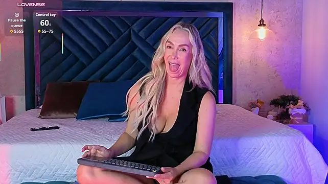 SophiMarin's Live XXX Chat