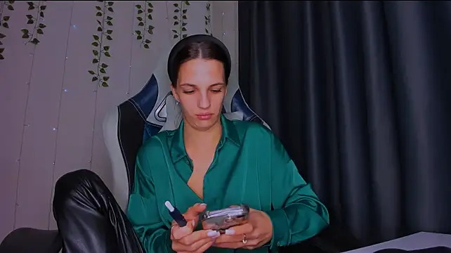KarlaSim's Live XXX Chat