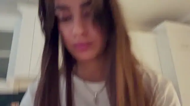Marnera Live XXX-Chat