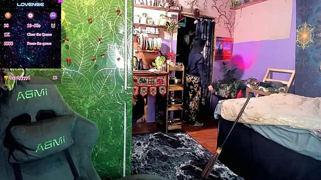 Czat XXX na żywo – LisaFoxy_y