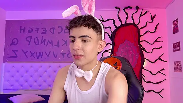 Eithan__wolf – Naživo XXX chat